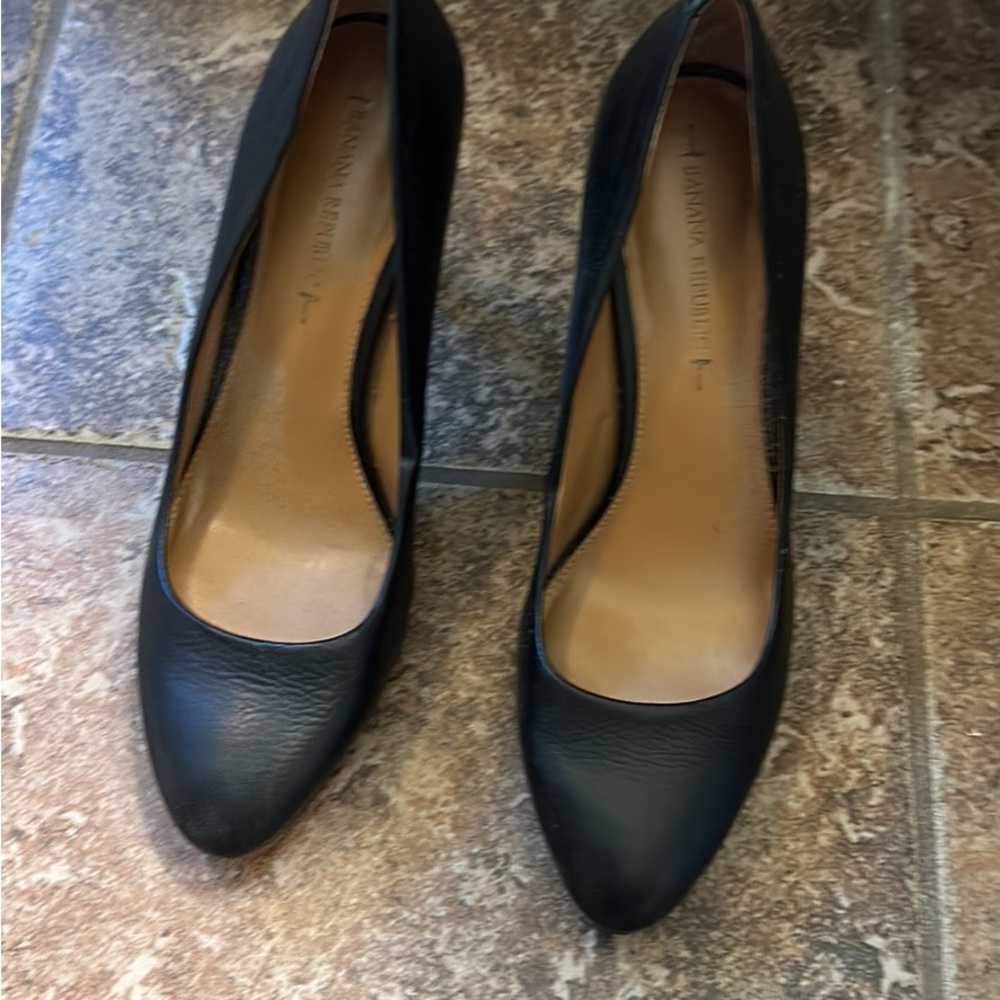 Black Banana Republic Heels